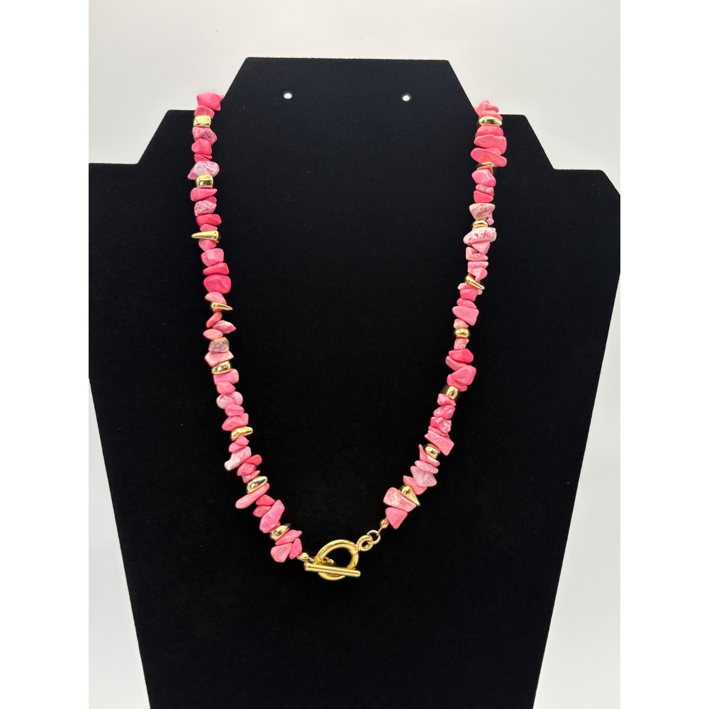 Pomina Pink Stone Chip Necklace Women Pink Gold Toggle Clasp Statement Jewelry